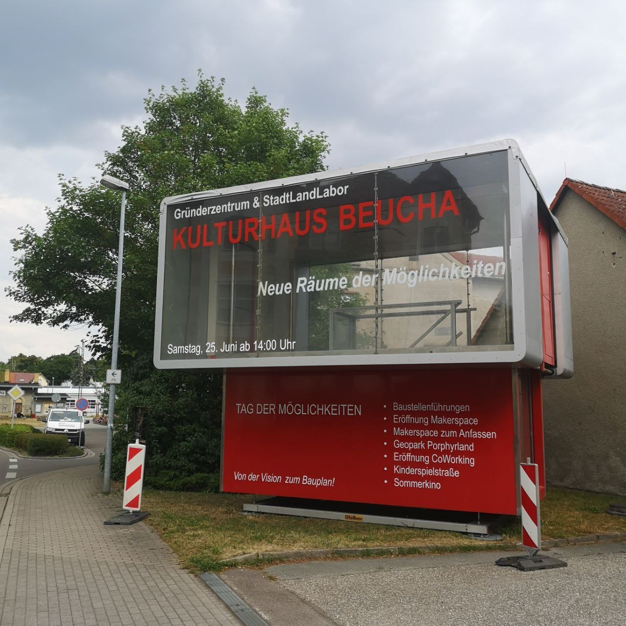 cocobello als Werbetafel und Raum